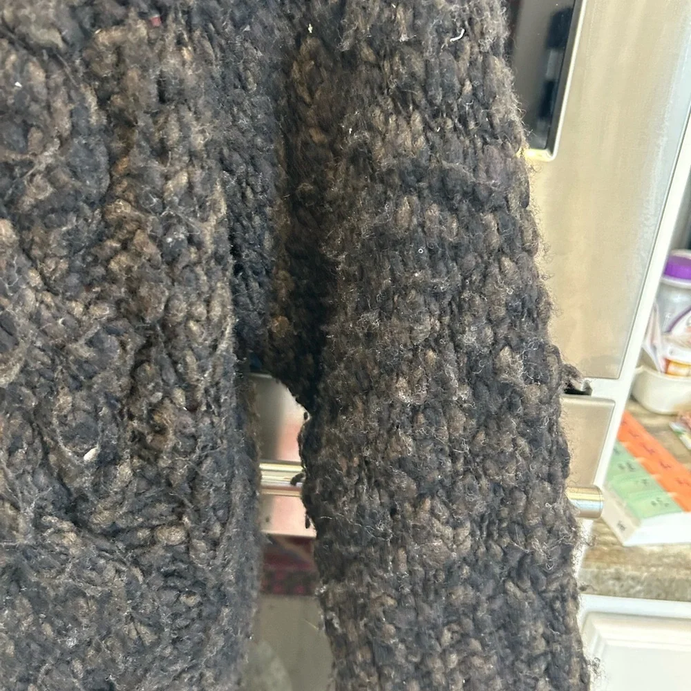 Abercrombie & Fitch vintage cable knit wool Cardigan M has piling wear - Picture 5 of 11